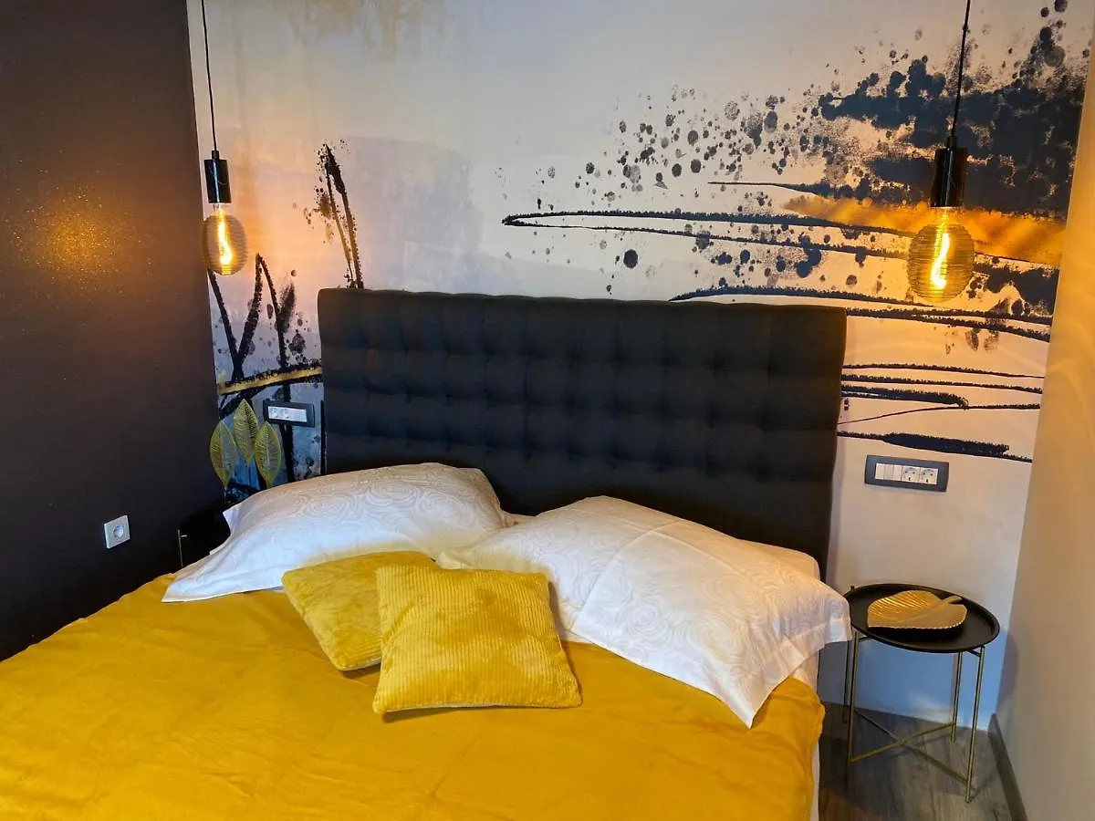 Apartements And Rooms Next To The Sea - Belveder Rab Supetarska Draga 0*,  Kroatien