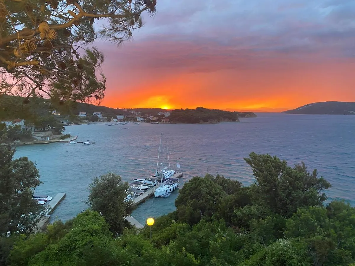 Apartements And Rooms Next To The Sea - Belveder Rab Supetarska Draga Kroatien