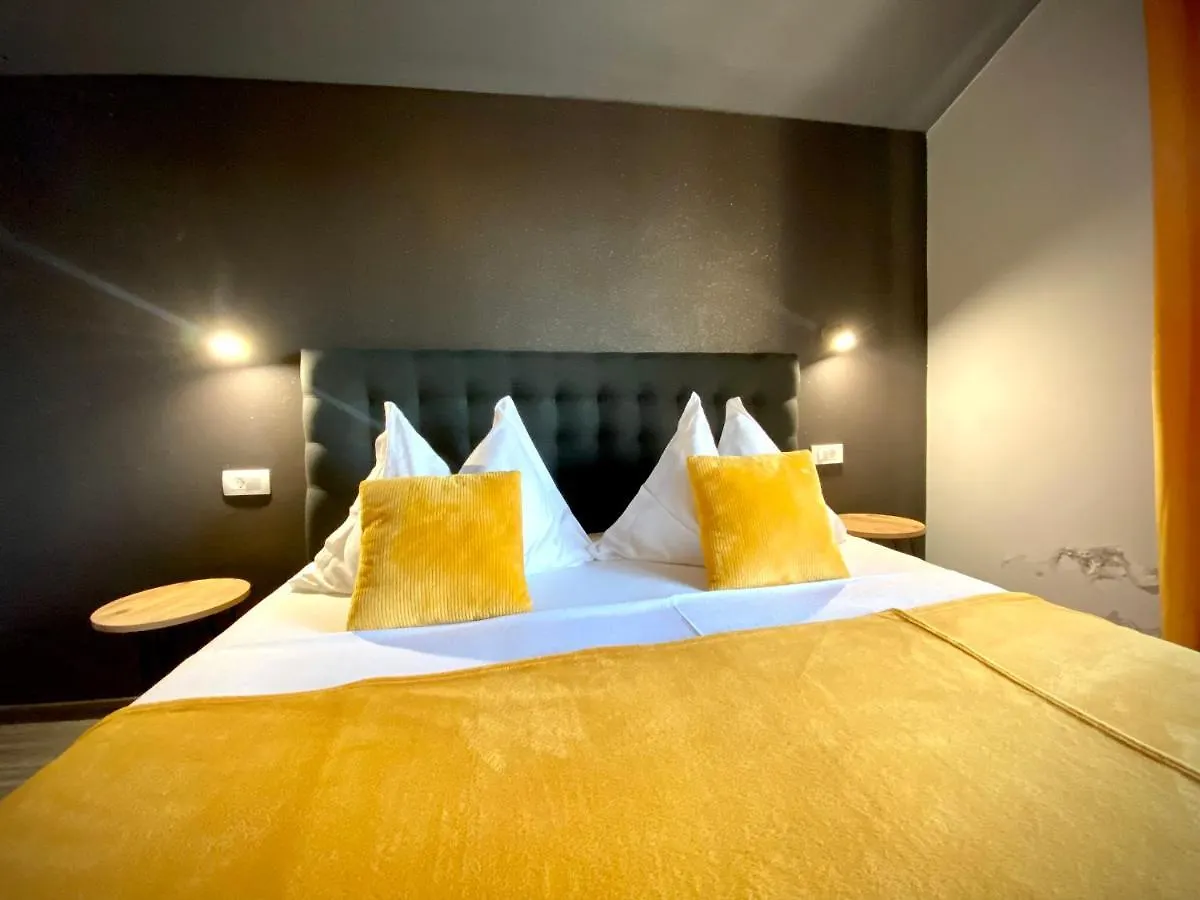 Apartements And Rooms Next To The Sea - Belveder Rab Supetarska Draga