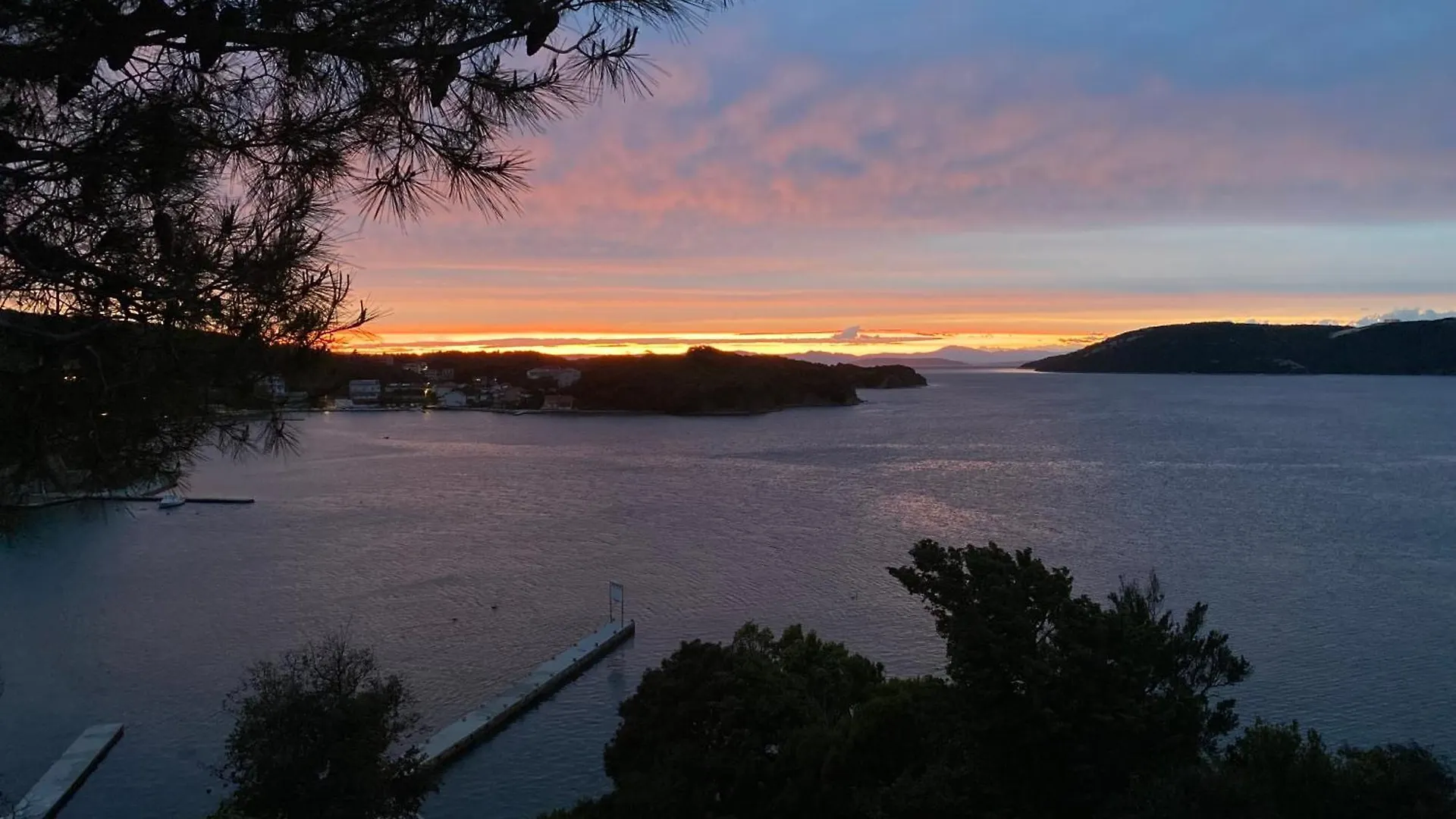 Bed & Breakfast Apartements And Rooms Next To The Sea - Belveder Rab Sea And Sunset Wiew Supetarska Draga