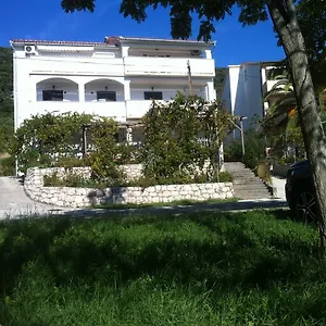 Pljesa Apartment